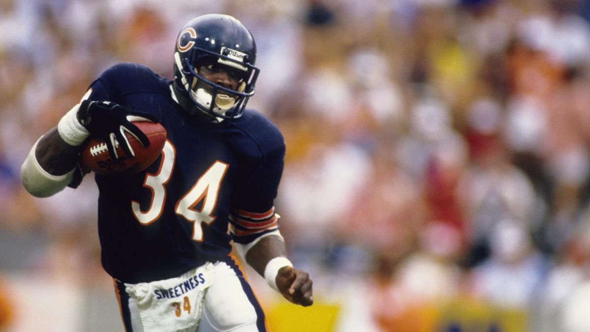 WATCH: Walter Payton highlights with hilarious narrator