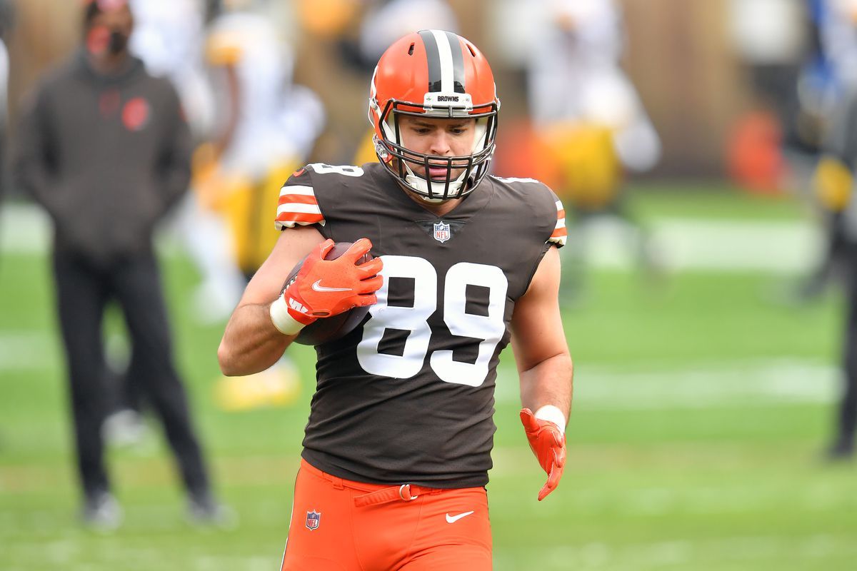 Chicago Bears sign former Browns tight end after tryout at rookie minicamp
