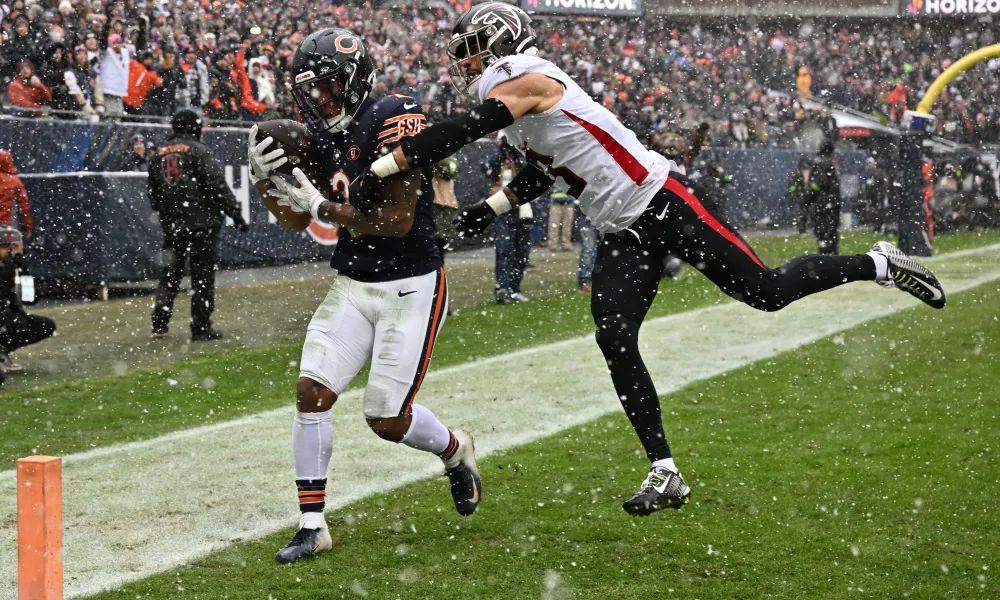 DJ Moore sets new career highs in first season with Bears