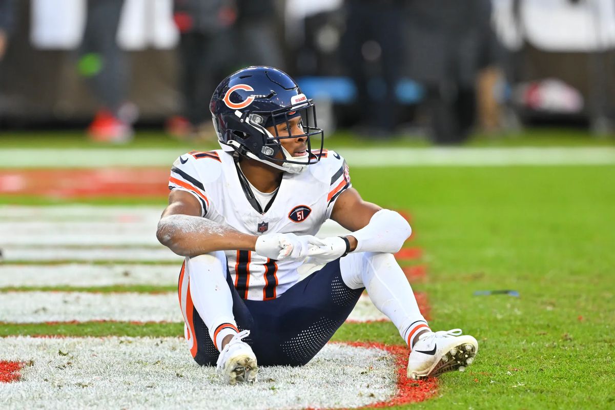 Darnell Mooney calls his dropped Hail Mary an 'unfortunate thing'