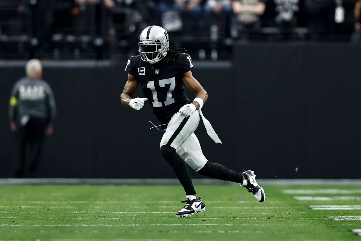 Bears vs. Raiders: Stopping Davante Adams should be Chicago's top priority