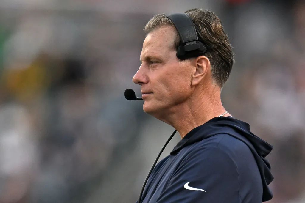WATCH: Matt Eberflus says Justin Fields could've played better vs. Packers