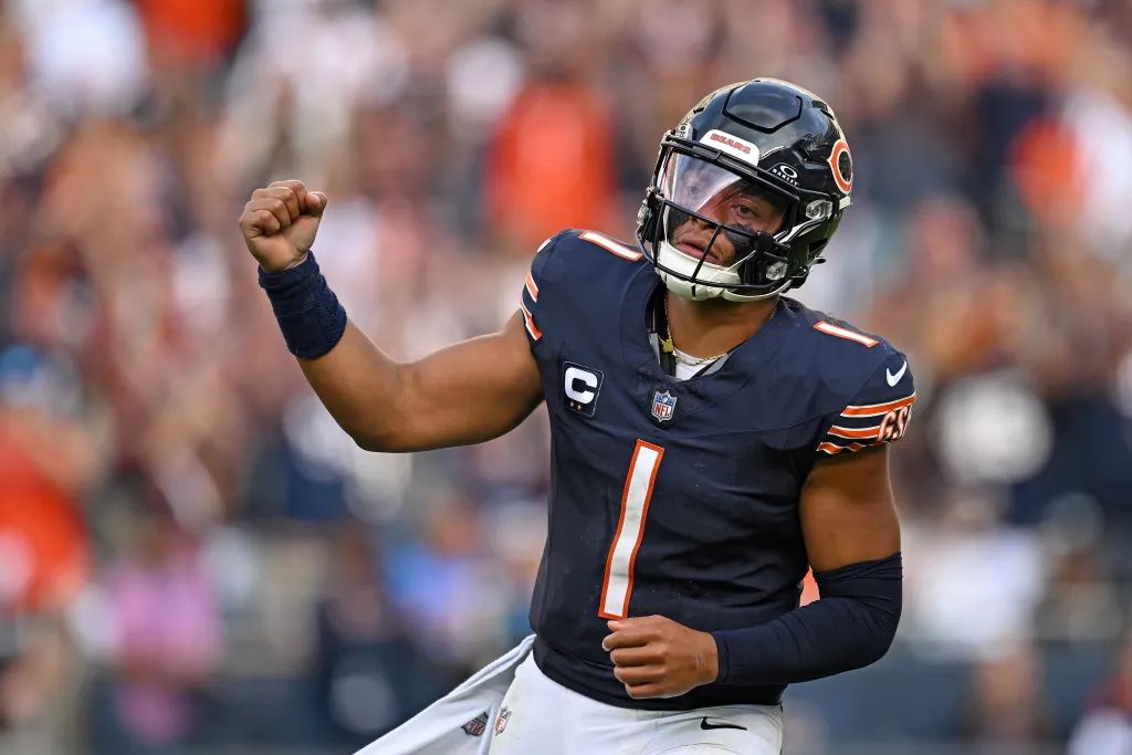 Justin Fields vs. Broncos pass rush is Week 4's matchup to watch