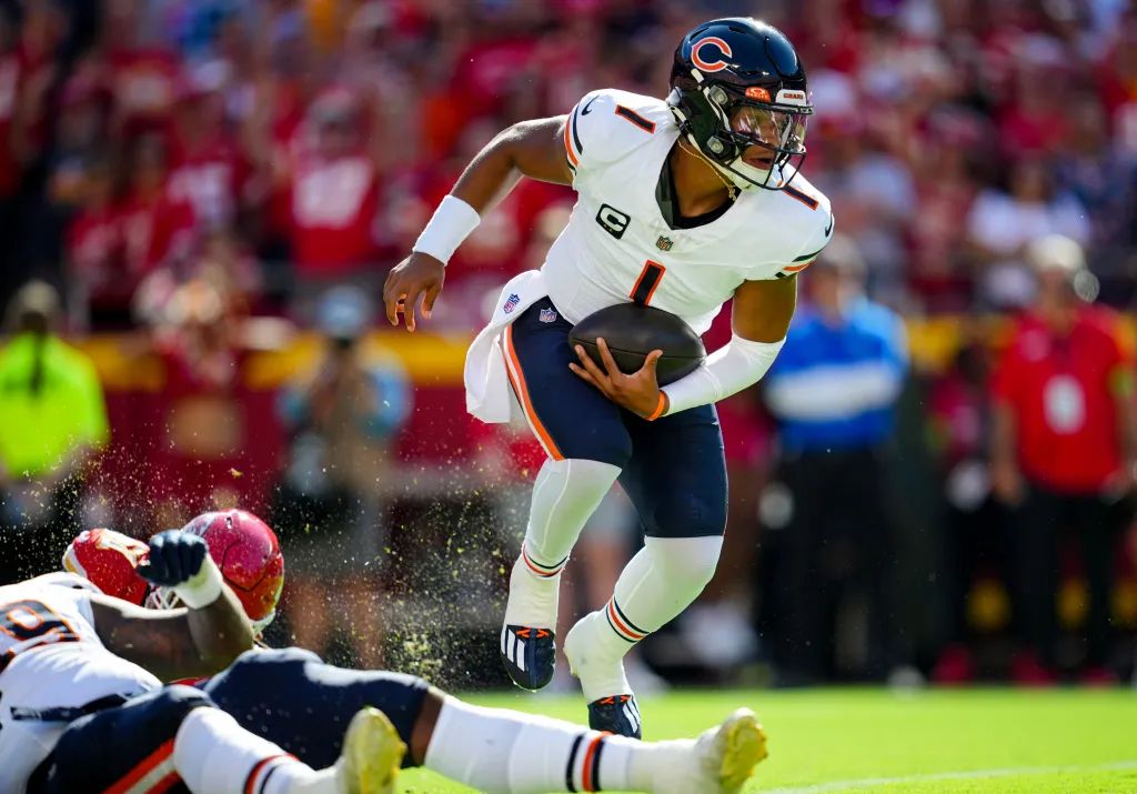 Justin Fields sounds like a broken QB after humiliating loss to Chiefs