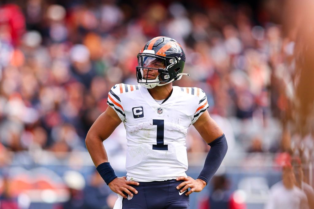 Justin Fields is developing at his own pace, and that's OK