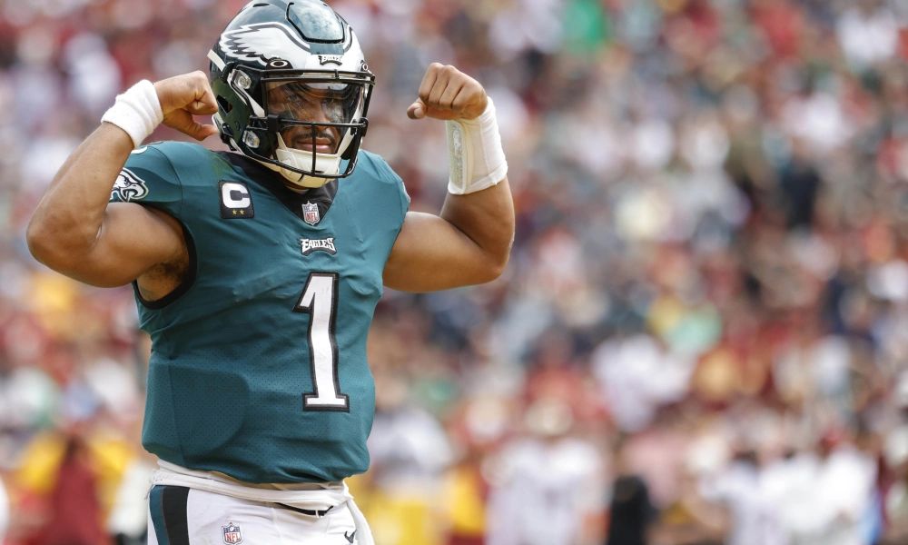 Ranking all 32 starting quarterbacks entering Week 16 of the 2022 NFL season