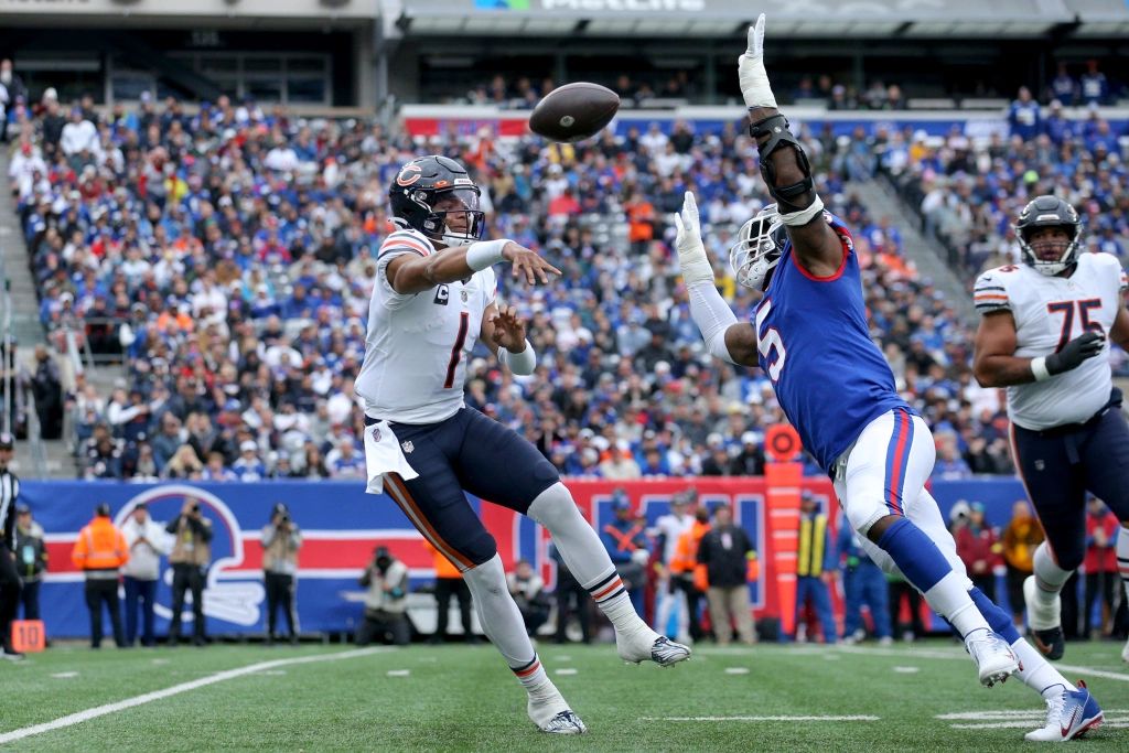 Chicago Bears Game Balls, Week 4: These Bears deserve praise despite loss to Giants