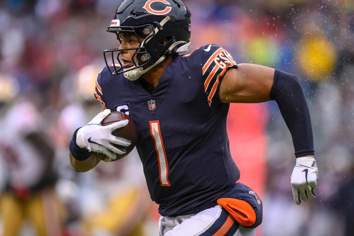 Here's who the experts think will win the Bears vs. Dolphins Week 9 game