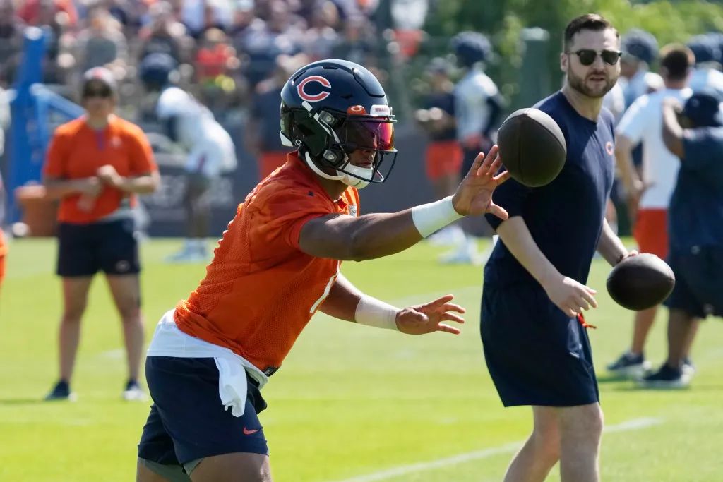 Here's what Luke Getsy said about Justin Fields at Bears training camp