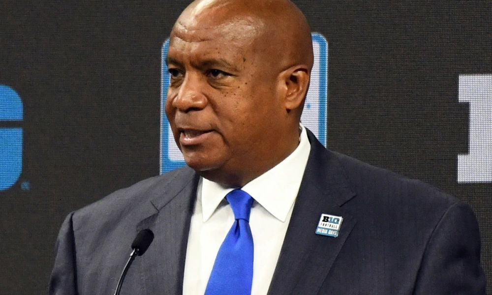 Bears name Big Ten commissioner Kevin Warren as new team president