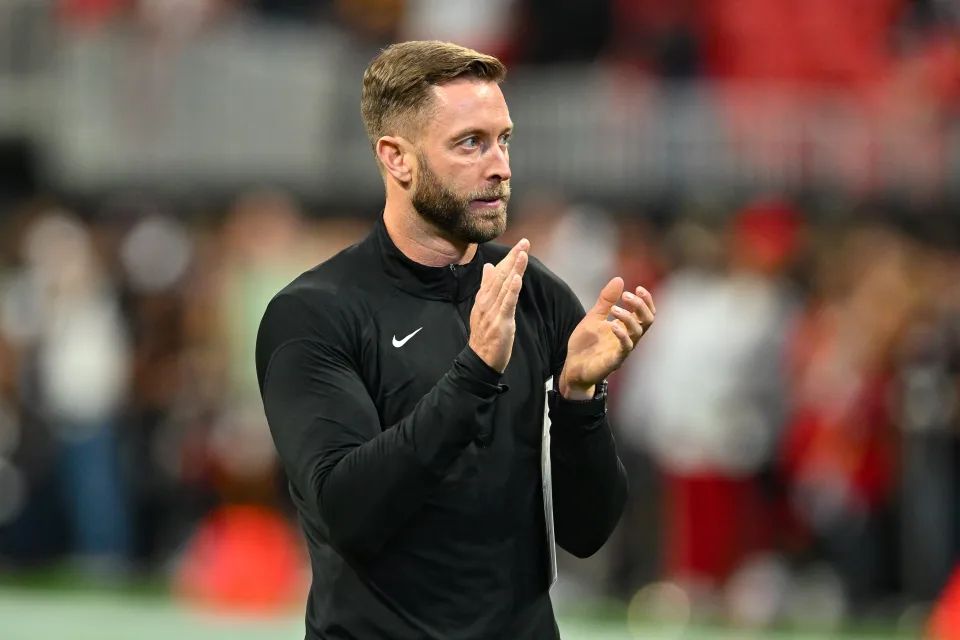 Bears to interview Kliff Kingsbury as Caleb Williams momentum builds