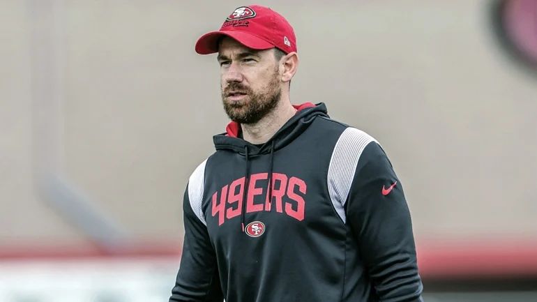 49ers Klint Kubiak added to list of Bears' offensive coordinator candidates