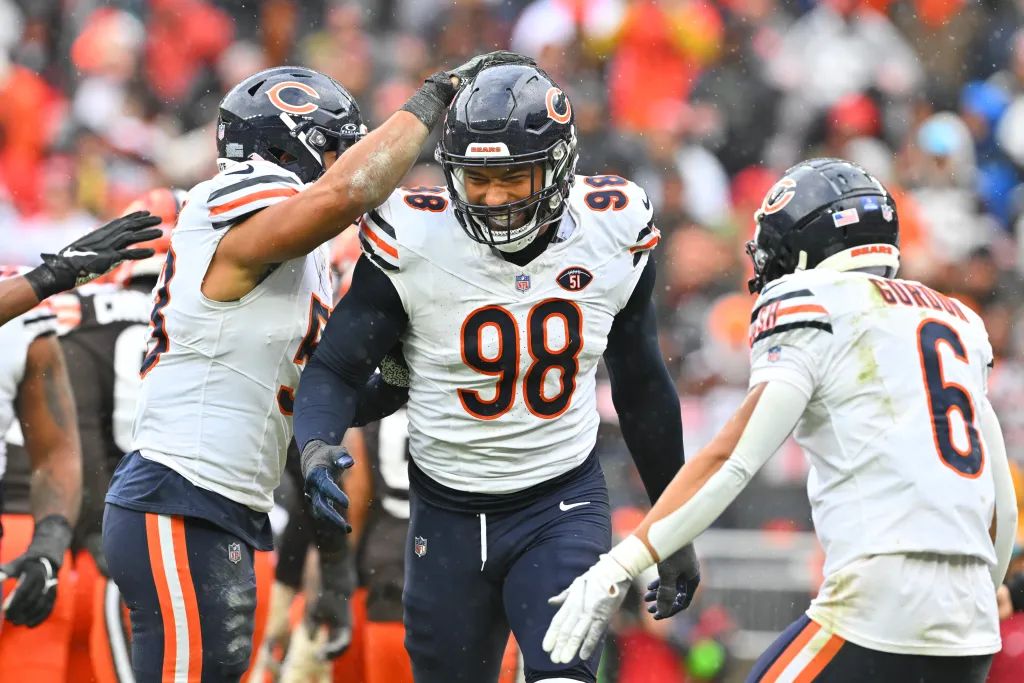 These Bears players deserve praise despite embarrassing loss to Browns