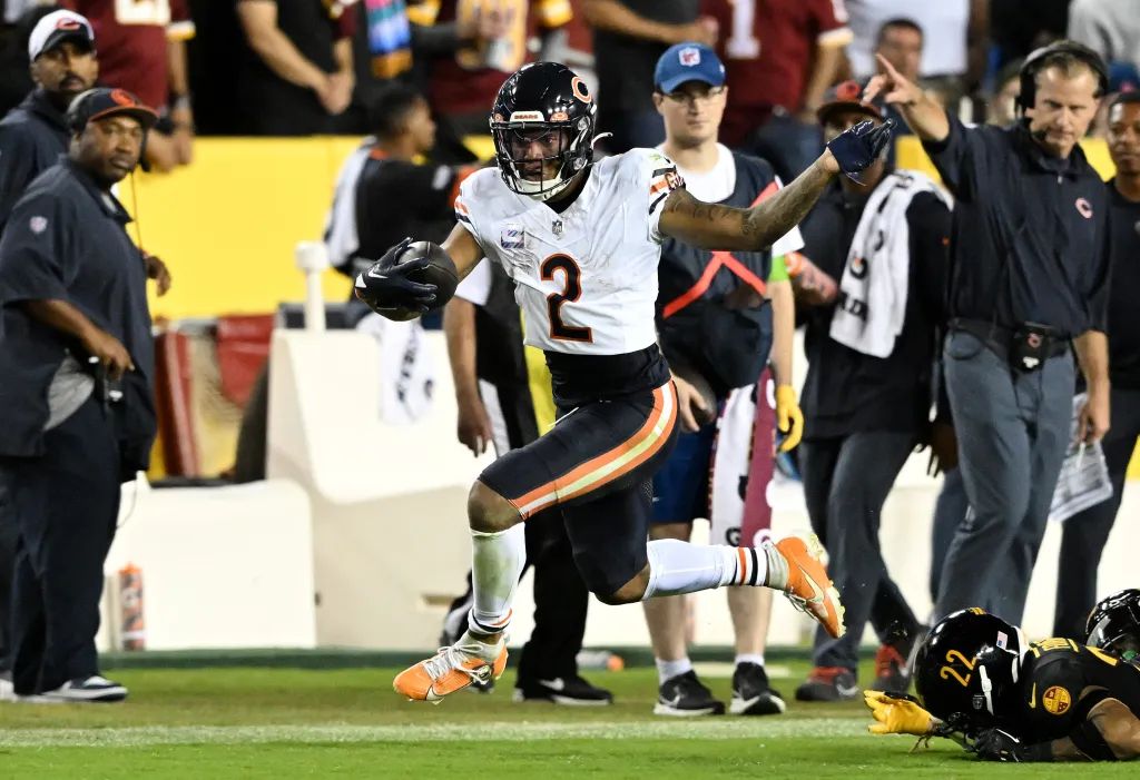 DJ Moore named Week 5's NFC Offensive Player of the Week