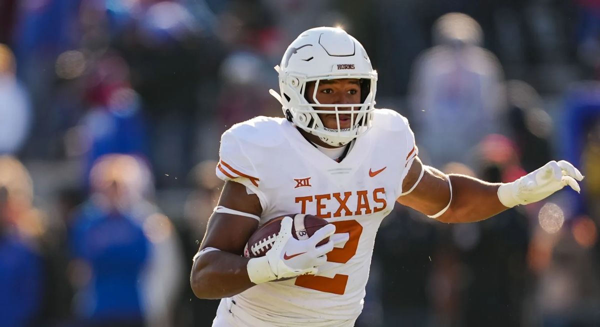 What are reasonable expectations for Bears RB Roschon Johnson in 2023?