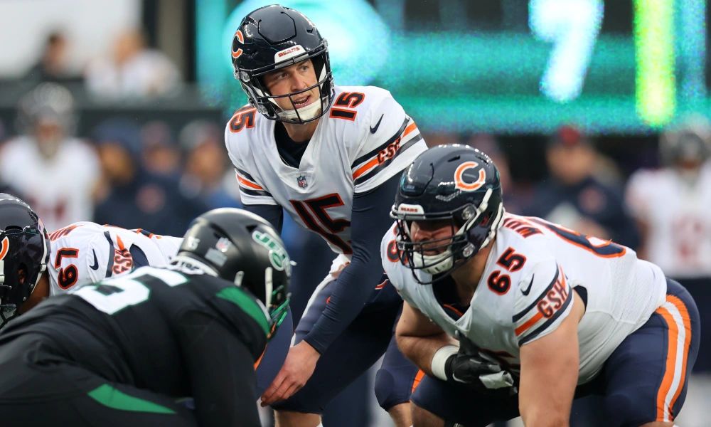Fans reminded of what life without Justin Fields is like in Bears' Week 12 loss to Jets