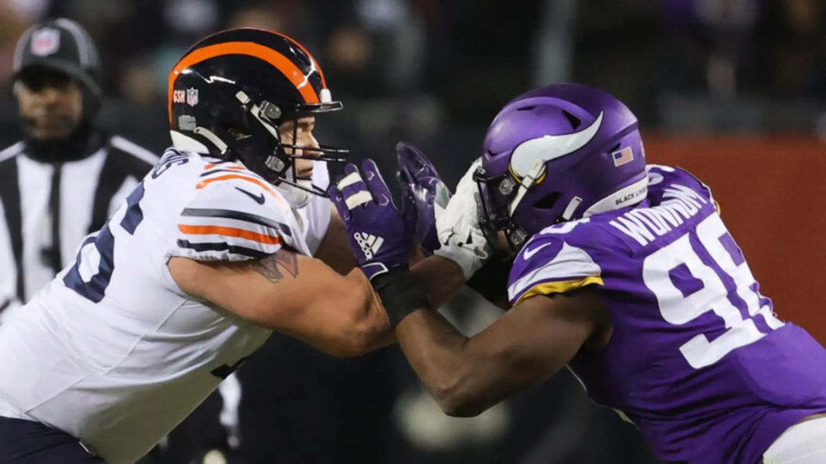 What are the weaknesses of the Bears' roster as training camp approaches?