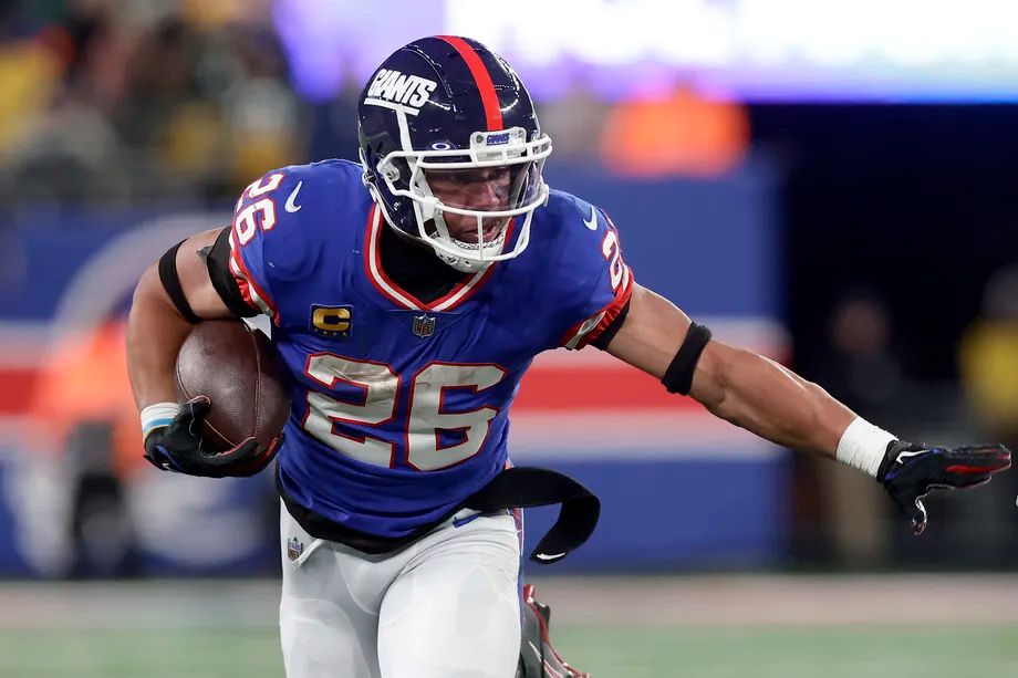 Here's What Bears Fans Feel About Signing Saquon Barkley