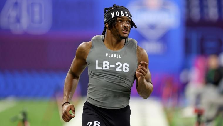 Chicago Bears hosted Alabama OLB Dallas Turner on pre-draft visit