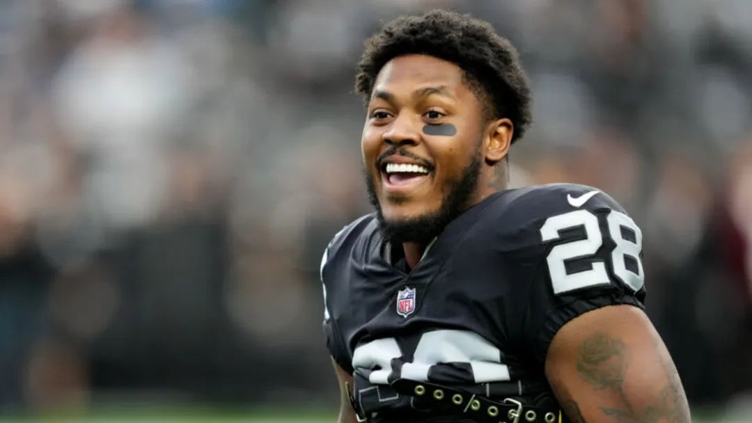 Are the Chicago Bears Preparing to Sign RB Josh Jacobs?