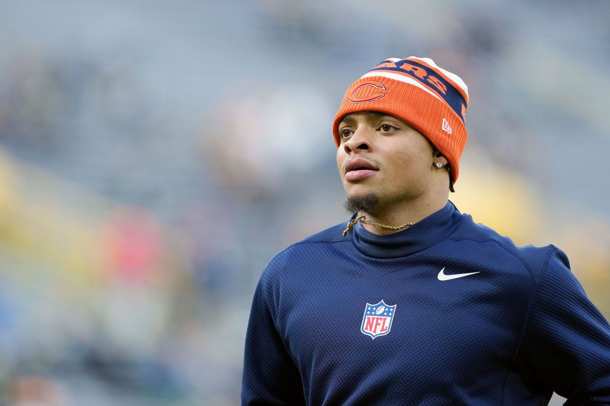 Insider says Bears QB debate is NOT about Caleb Williams vs. Justin Fields