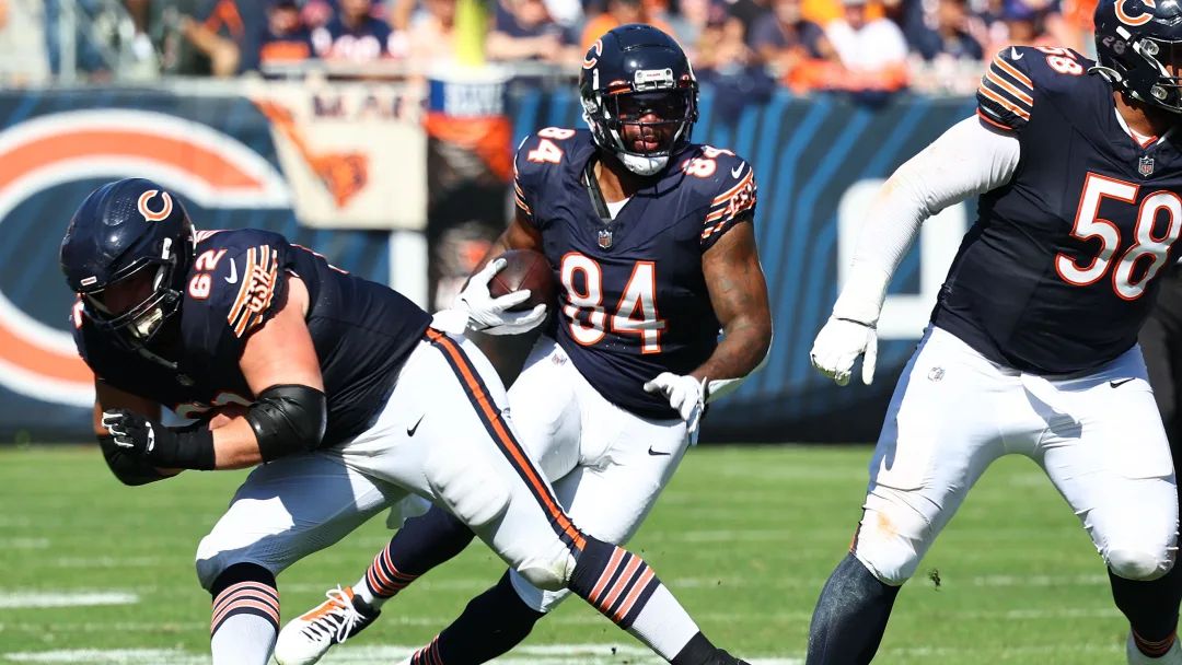 Grading the Bears' decision to re-sign TE Marcedes Lewis