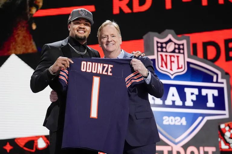 Bears agree to terms with WR Rome Odunze on rookie contract