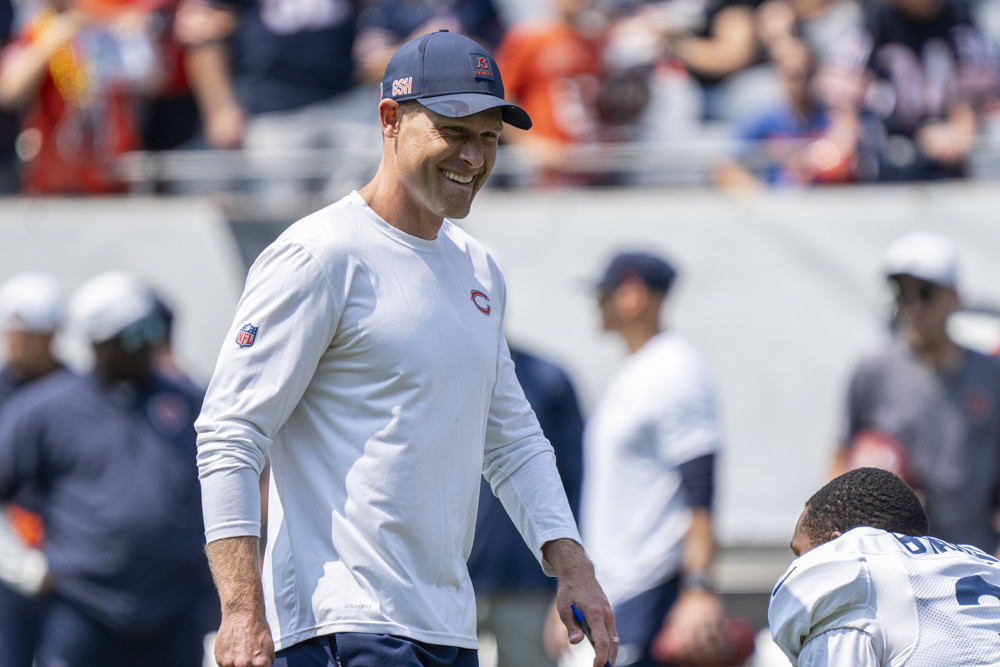 Ben Johnson takes in Cubs playoff game during Bears' bye week