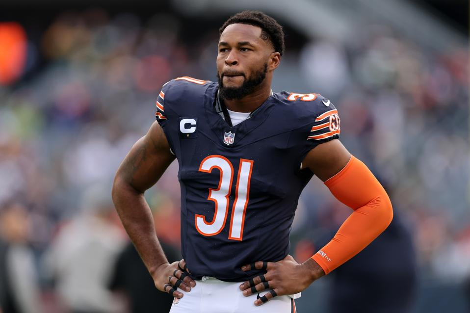 Bears' DBs earn high marks for stellar Week 4 performance