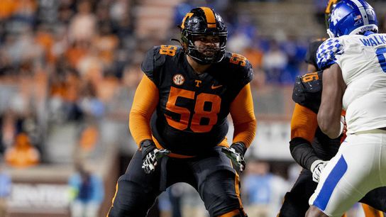 NFL Draft: First look at OT Darnell Wright in a Bears uniform (News)