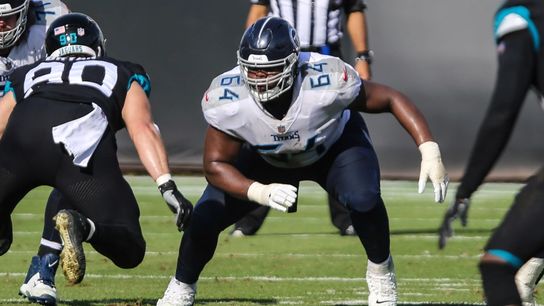 WATCH: Highlights of new Bears guard Nate Davis (Free Agency)